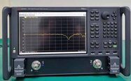 フォト（写真） 使用される AGILENT / HP / HEWLETT-PACKARD / KEYSIGHT N5235B 販売のために