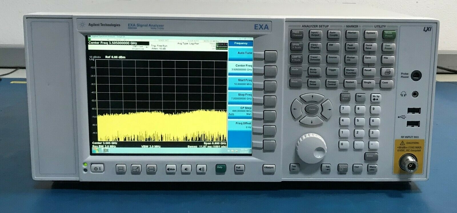 Photo Used AGILENT / HP / HEWLETT-PACKARD / KEYSIGHT N9010A For Sale