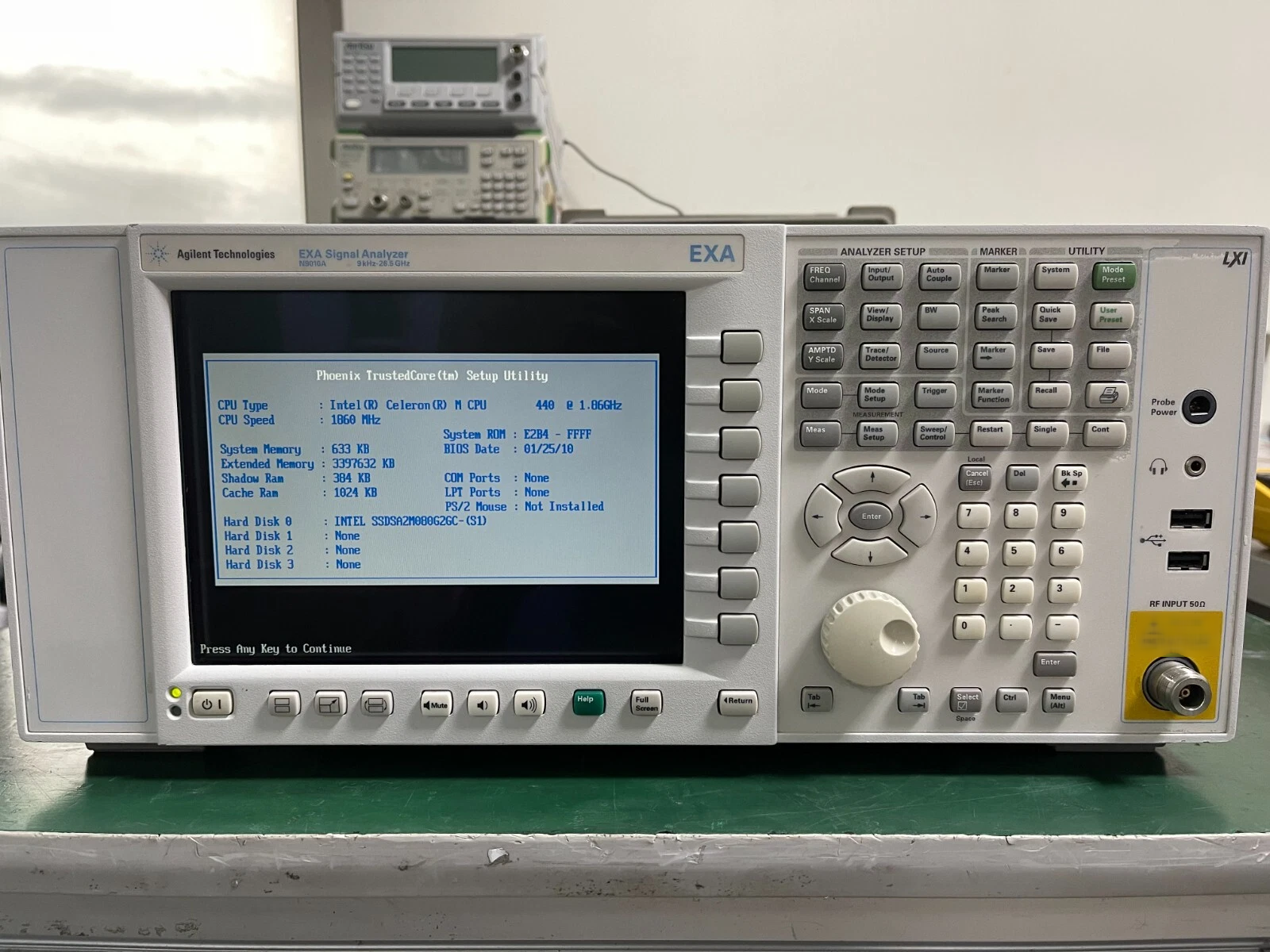 フォト（写真） 使用される AGILENT / HP / HEWLETT-PACKARD / KEYSIGHT N9010A 販売のために
