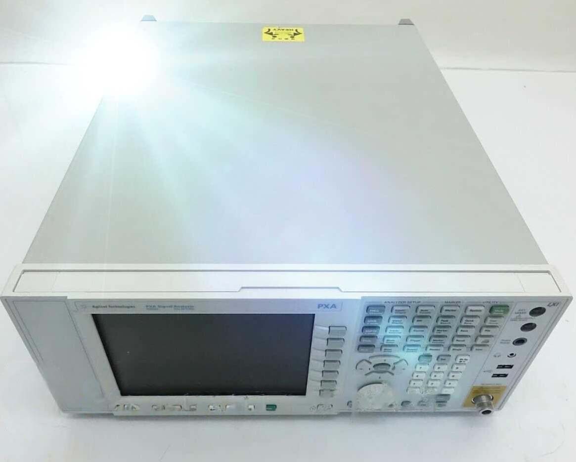 Photo Used AGILENT / HP / HEWLETT-PACKARD / KEYSIGHT N9030A For Sale