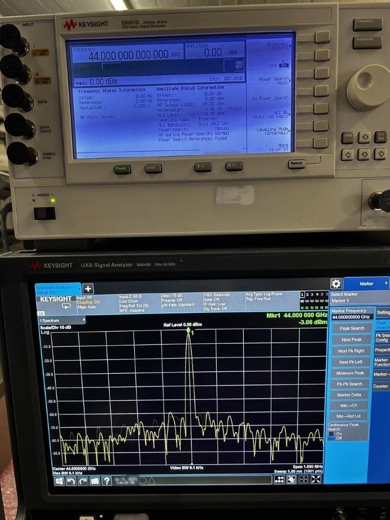 Photo Used AGILENT / HP / HEWLETT-PACKARD / KEYSIGHT N9040B For Sale