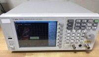 Foto Verwendet AGILENT / HP / HEWLETT-PACKARD / KEYSIGHT N9320A Zum Verkauf