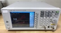 Foto Verwendet AGILENT / HP / HEWLETT-PACKARD / KEYSIGHT N9320A Zum Verkauf
