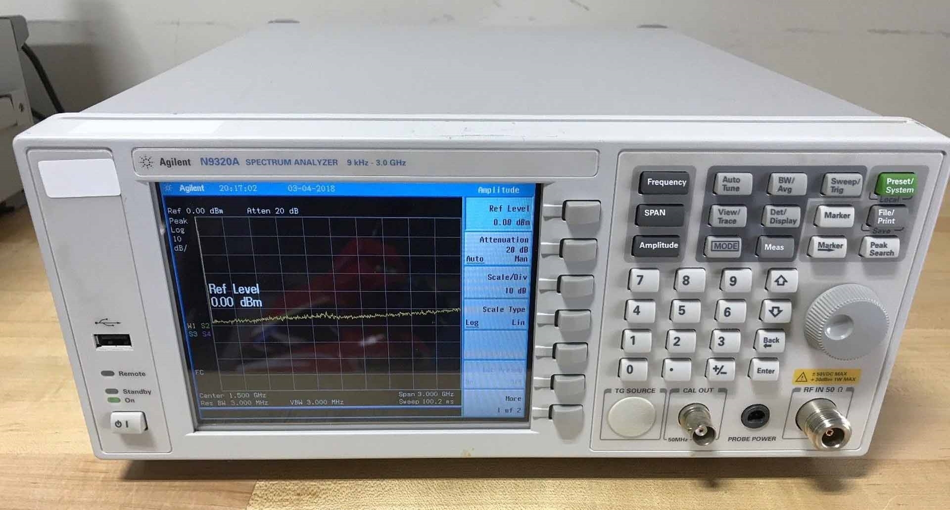 Foto Verwendet AGILENT / HP / HEWLETT-PACKARD / KEYSIGHT N9320A Zum Verkauf