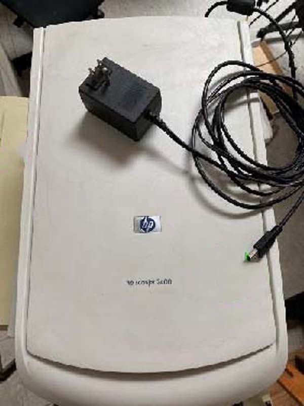 Photo Used AGILENT / HP / HEWLETT-PACKARD / KEYSIGHT Scanjet 2400 For Sale