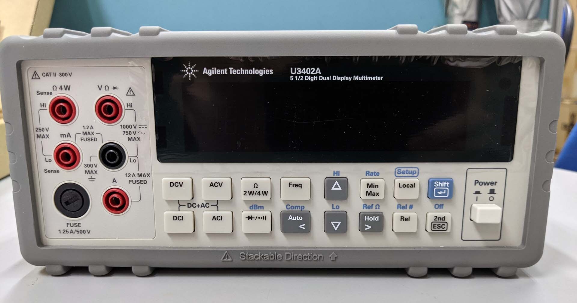 Photo Utilisé AGILENT / HP / HEWLETT-PACKARD / KEYSIGHT U3402A À vendre