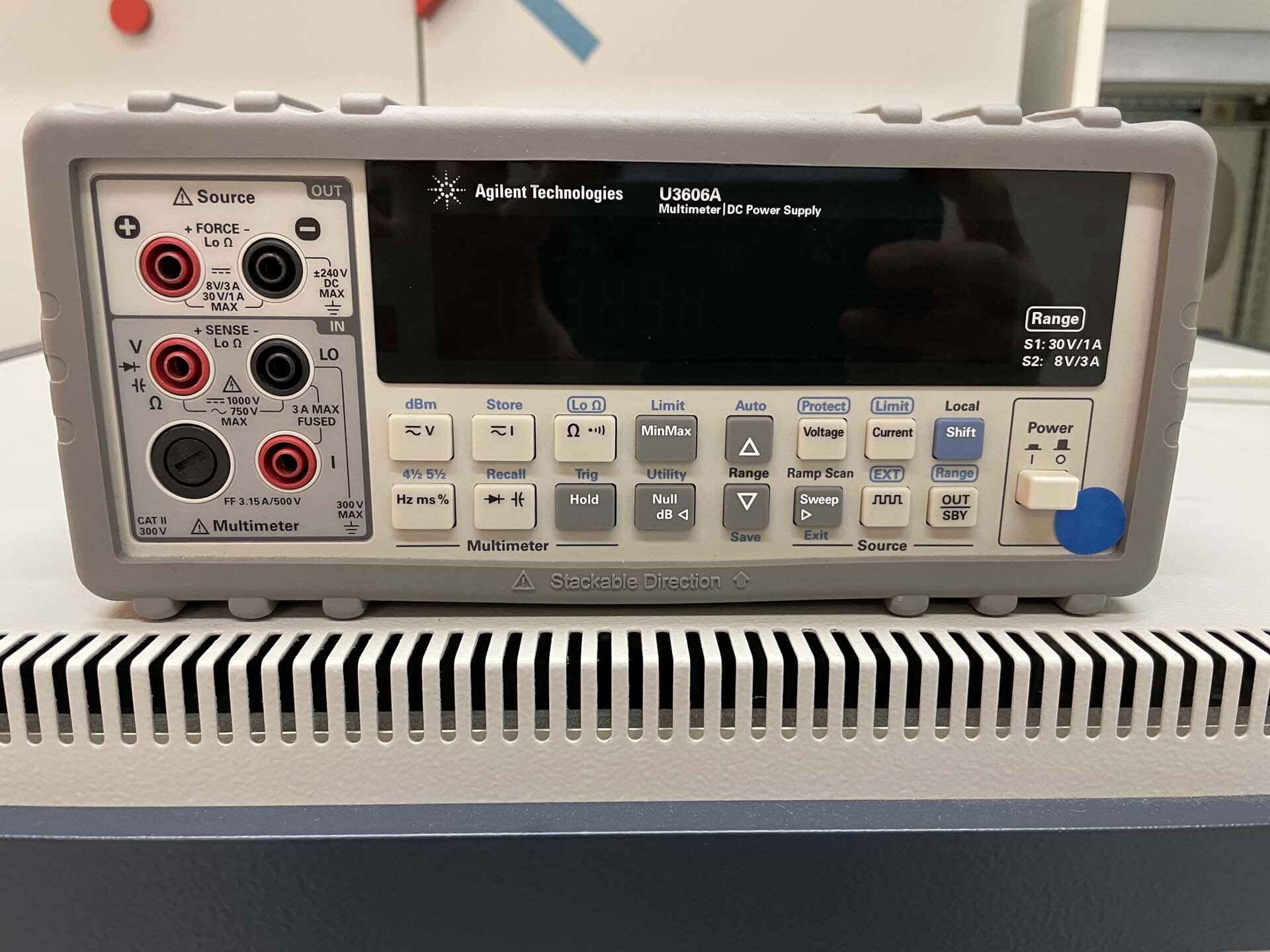 图为 已使用的 AGILENT / HP / HEWLETT-PACKARD / KEYSIGHT U3606A 待售