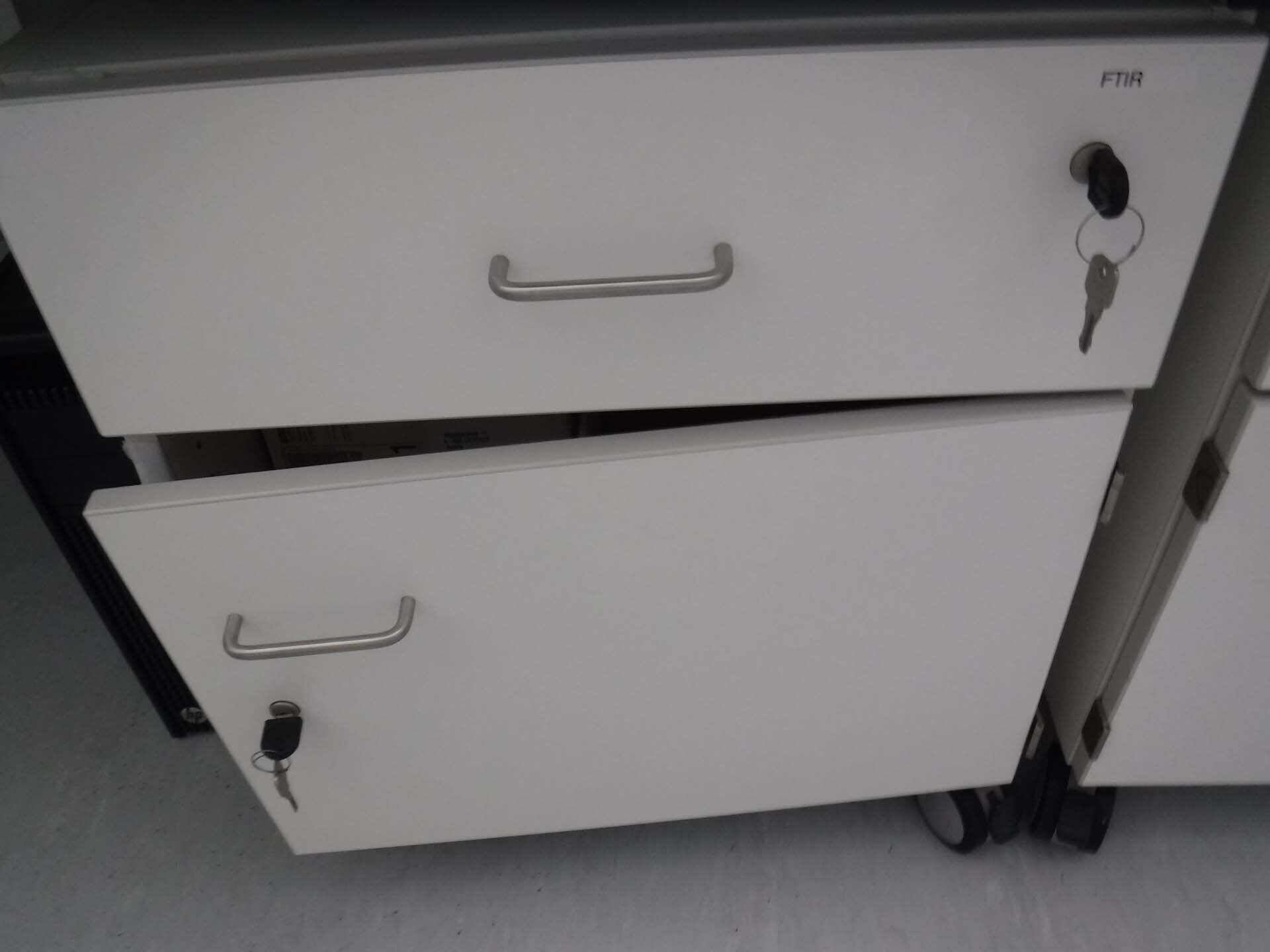 Photo Used AGILENT / HP / HEWLETT-PACKARD / VERIGY / ADVANTEST Cary 660 For Sale