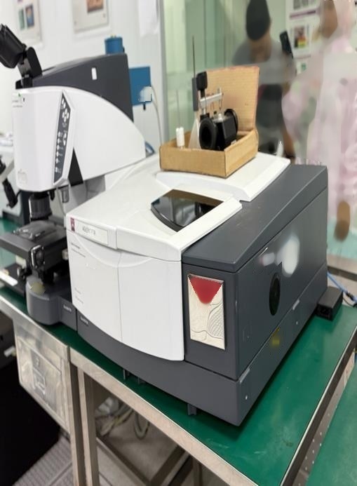 Foto Verwendet AGILENT / HP / HEWLETT-PACKARD / VERIGY / ADVANTEST CARY 670 Zum Verkauf