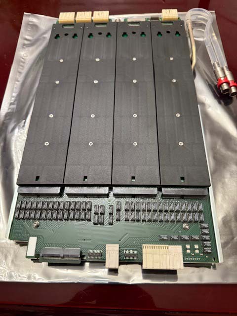 Foto Verwendet AGILENT / HP / HEWLETT-PACKARD / VERIGY / ADVANTEST E8012-66402 Zum Verkauf