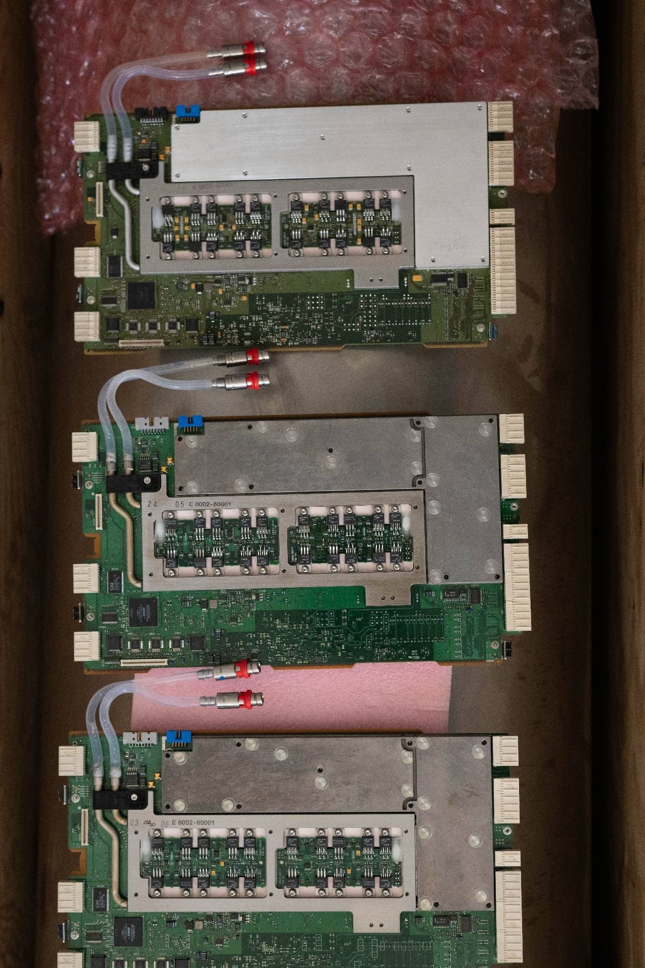 Photo Used AGILENT / HP / HEWLETT-PACKARD / VERIGY / ADVANTEST Lot of boards For Sale