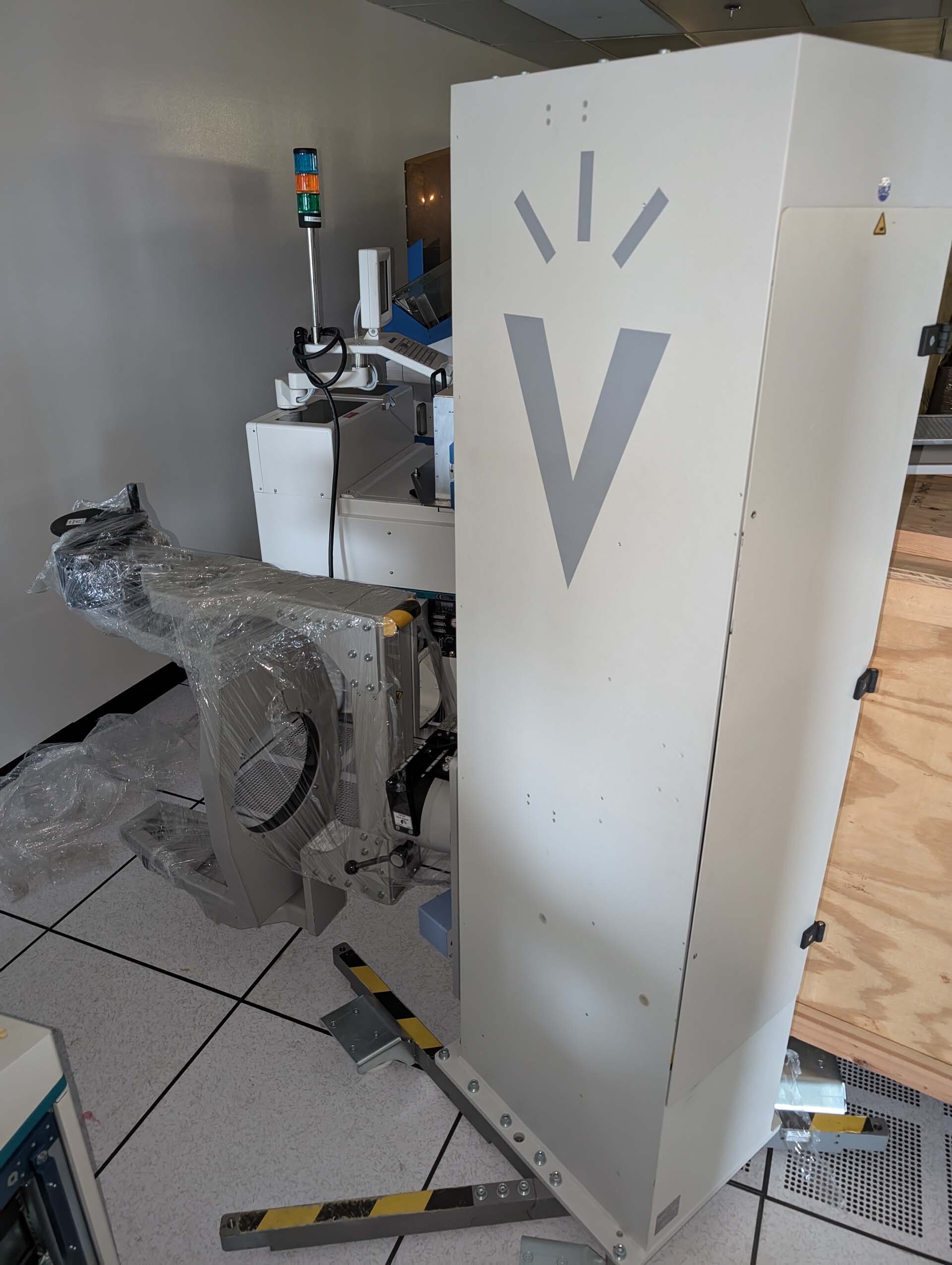 Photo Used AGILENT / HP / HEWLETT-PACKARD / VERIGY / ADVANTEST V93000 For Sale