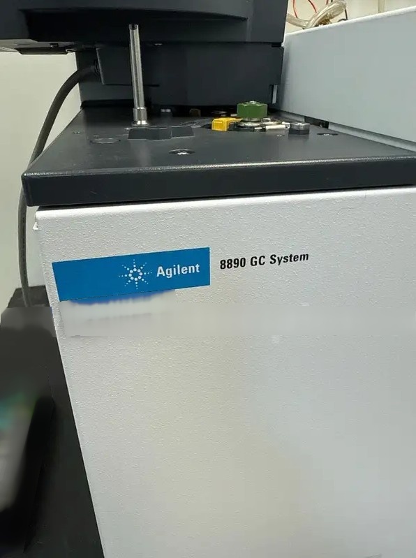 Foto Verwendet AGILENT / HP / HEWLETT-PACKARD / KEYSIGHT 8890 Zum Verkauf