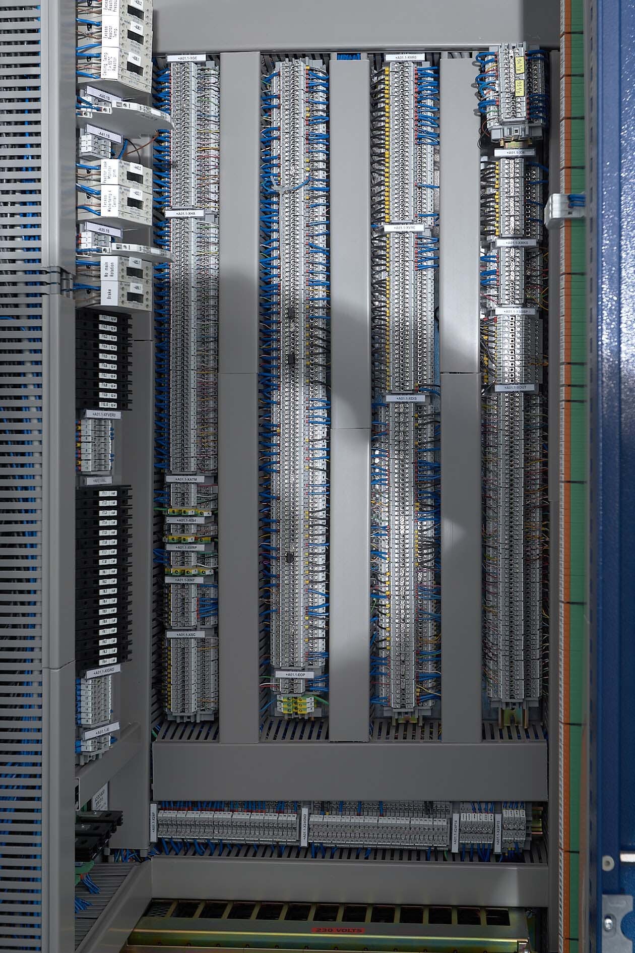 Foto Verwendet AIXTRON 2400 G3 Zum Verkauf