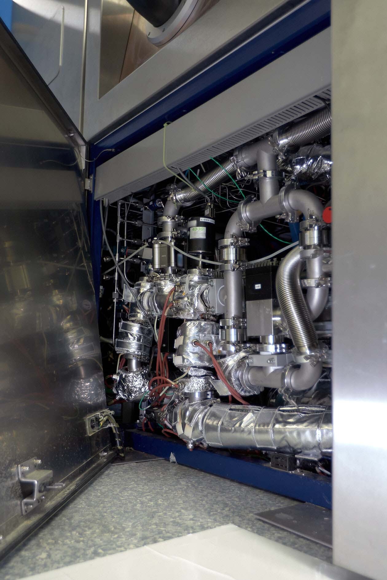 Foto Verwendet AIXTRON 2400 G3 Zum Verkauf