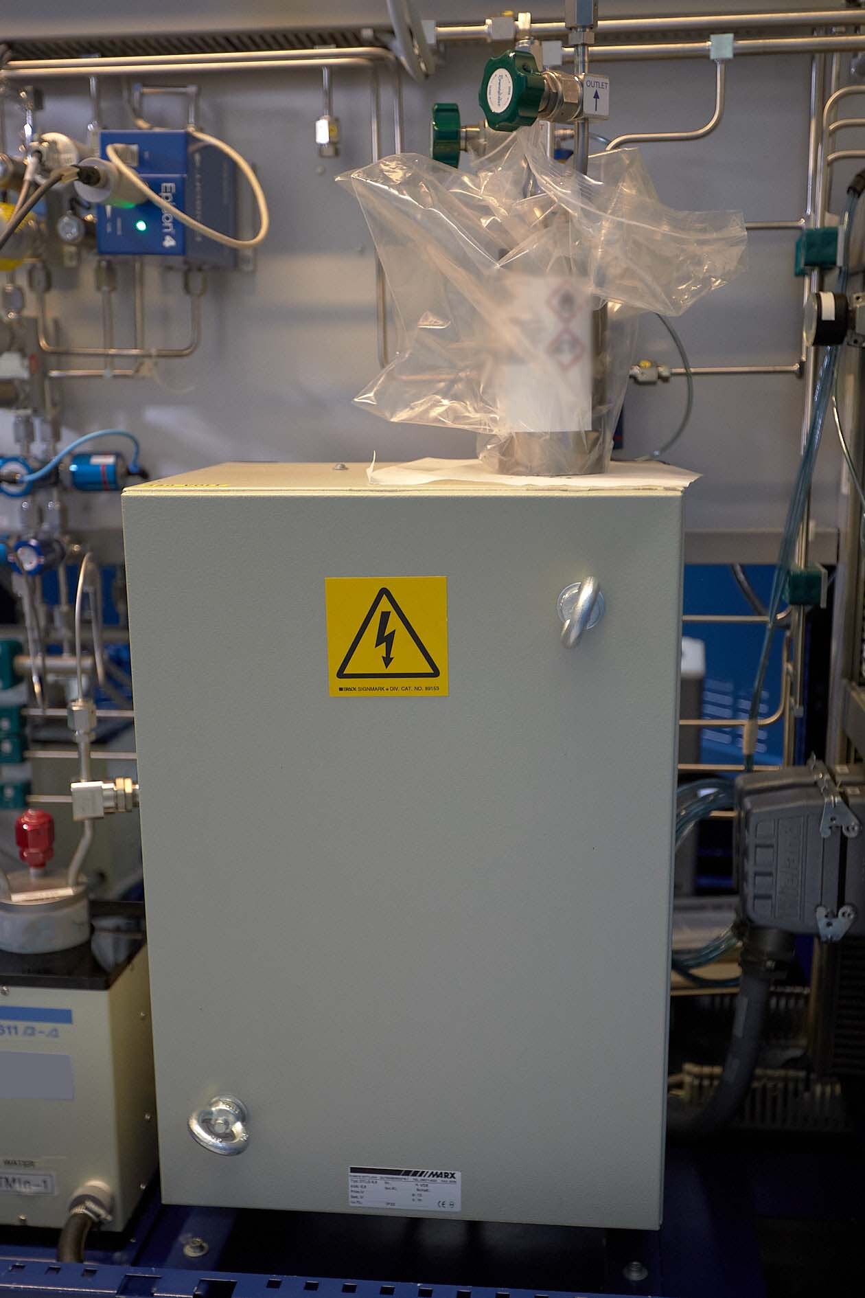 Foto Verwendet AIXTRON 2400 G3 Zum Verkauf