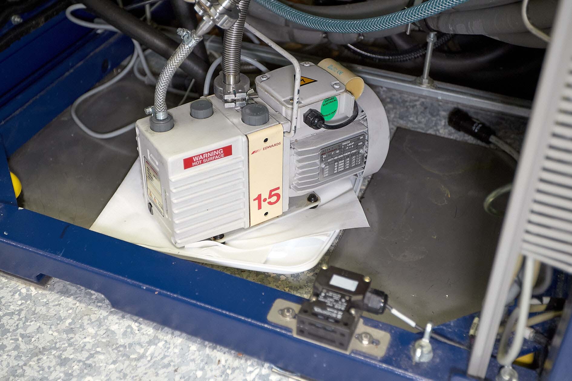 Foto Verwendet AIXTRON 2400 G3 Zum Verkauf