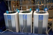 Foto Verwendet AIXTRON 2400 G3 Zum Verkauf