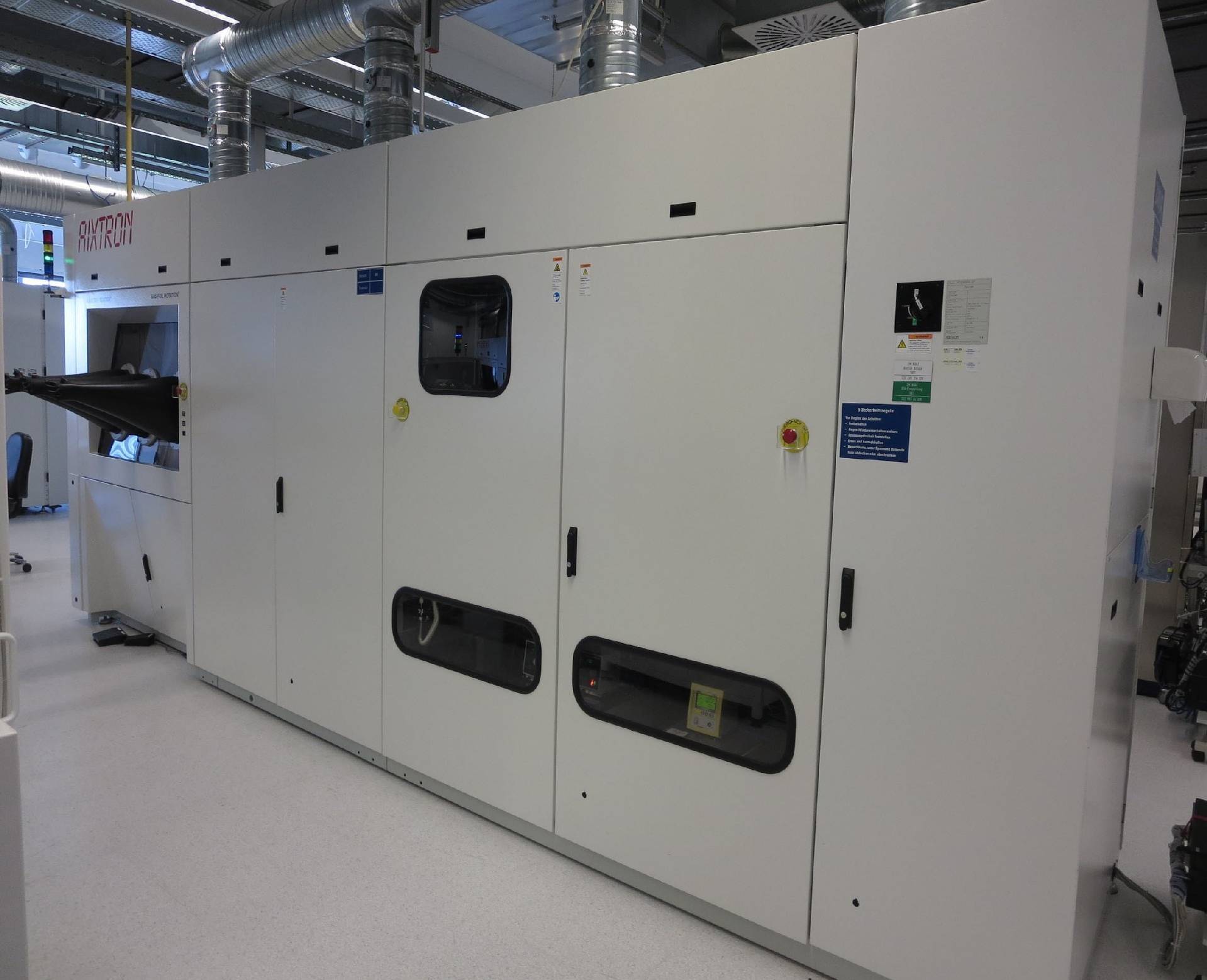 Photo Used AIXTRON AIX 2800 G4 For Sale