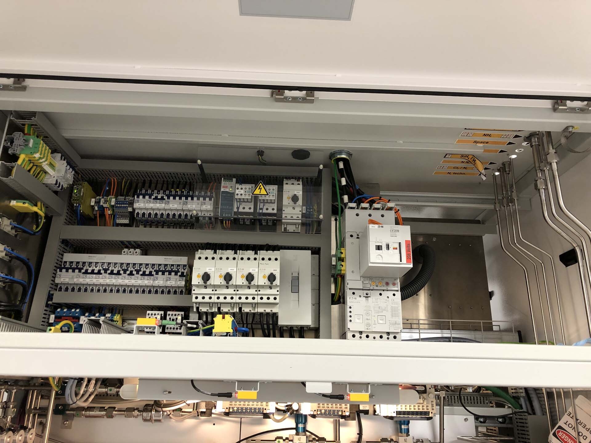 Photo Used AIXTRON AIX G5 HT For Sale