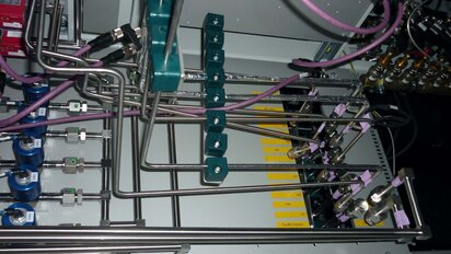 AIXTRON Crius II Reactor used for sale price #293659969, 2010 > buy ...