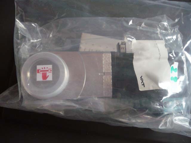 フォト（写真） 使用される ALCATEL / ADIXEN / PFEIFFER Lot of spare parts for 602 販売のために