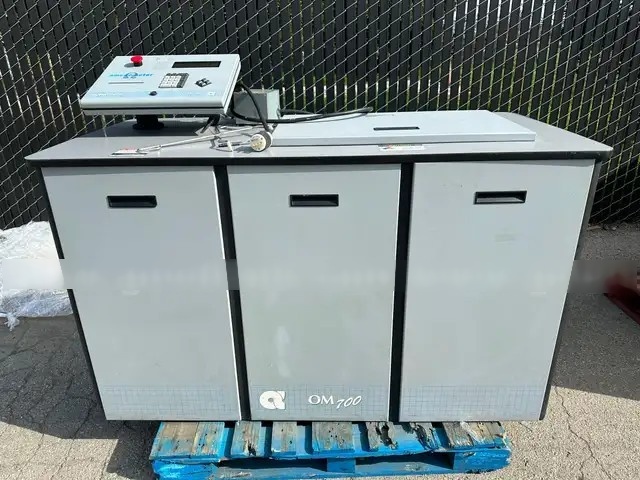 Photo Used ALPHA METALS / COOKSON / SCS Omega Meter 700 For Sale