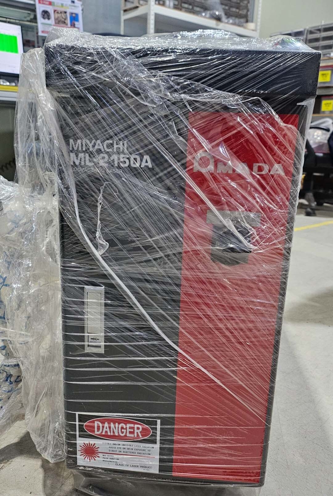 사진 사용됨 AMADA / MIYACHI UNITEK ML-215DA 판매용