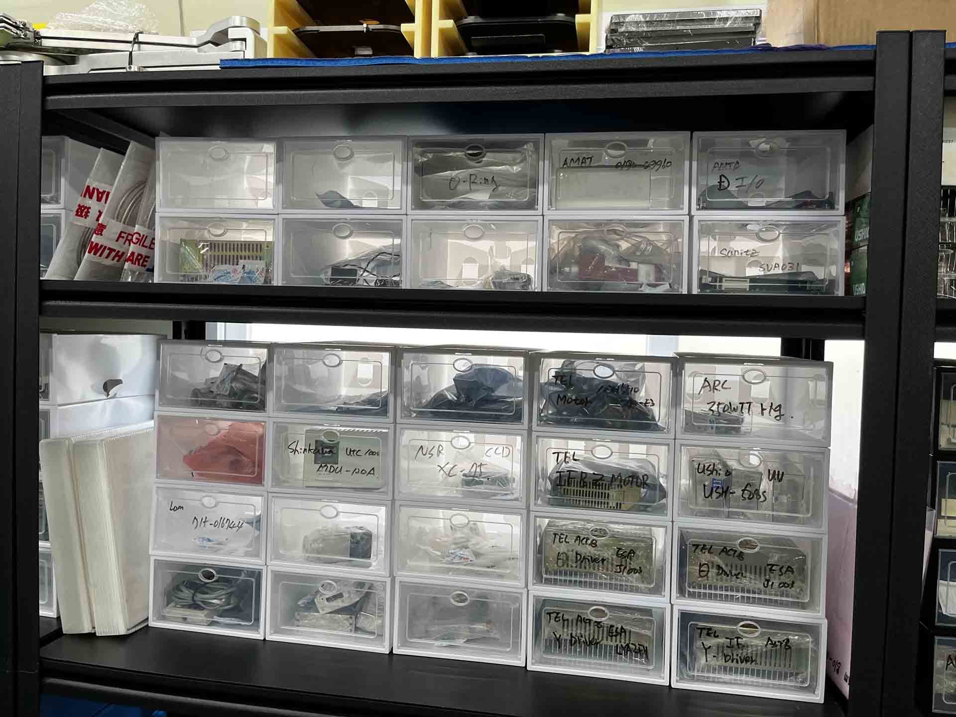 Photo Utilisé AMAT / APPLIED MATERIALS Lot of spare parts À vendre
