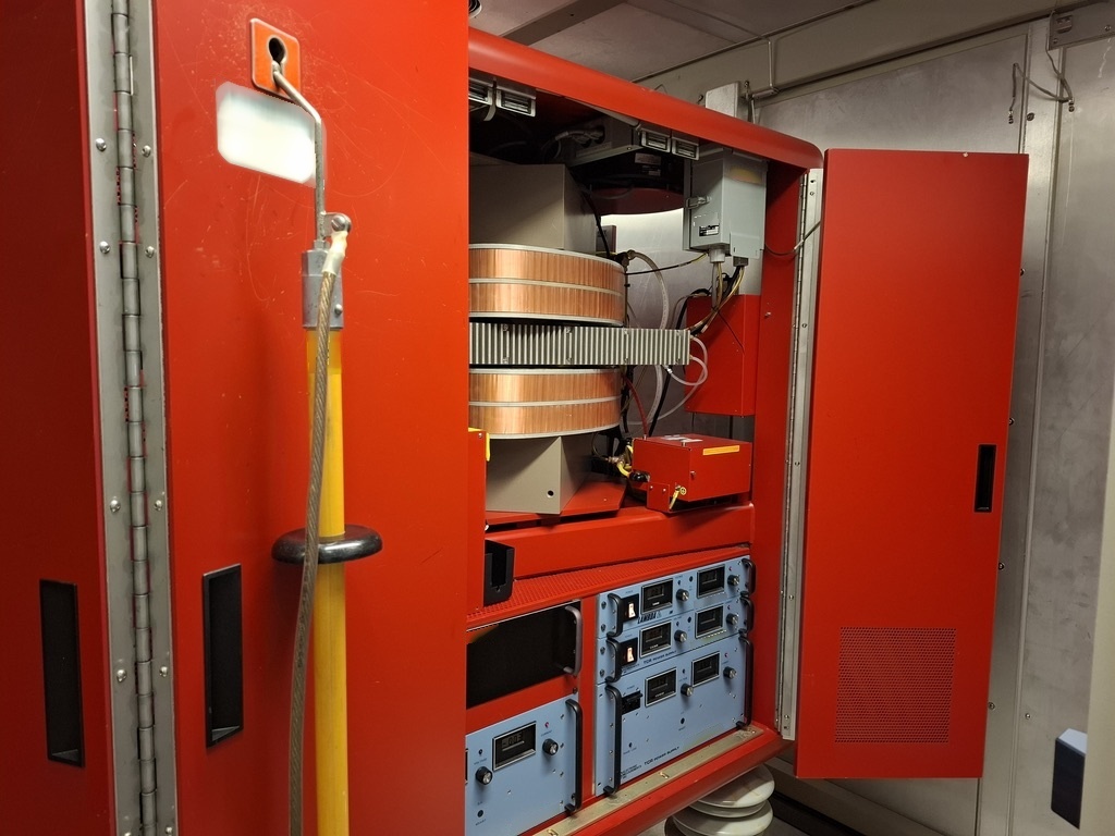 Foto Verwendet AMAT / APPLIED MATERIALS / VARIAN E500EHP Zum Verkauf