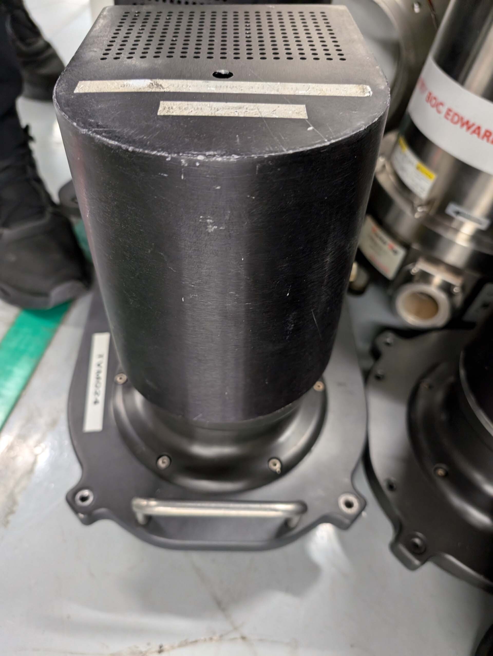 사진 사용됨 AMAT / APPLIED MATERIALS 0010-30135 판매용