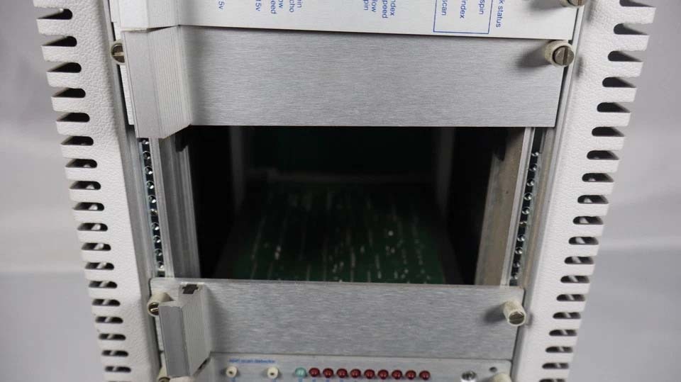 Foto Verwendet AMAT / APPLIED MATERIALS 0090-91914 Zum Verkauf