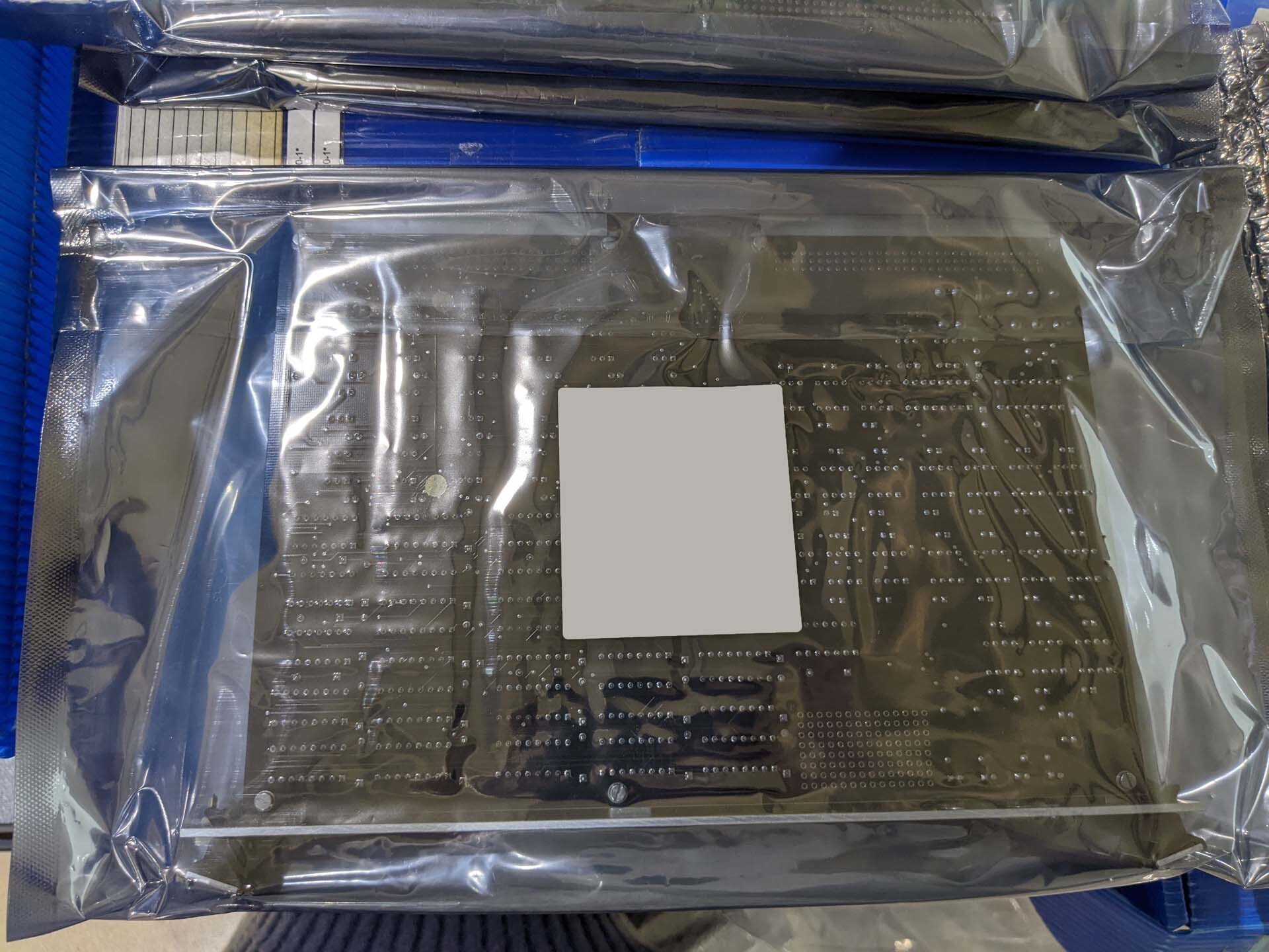 Photo Used AMAT / APPLIED MATERIALS Lot of spare parts For Sale