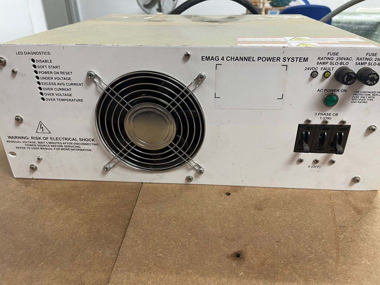 사진 사용됨 AMAT / APPLIED MATERIALS 0195-03305 판매용