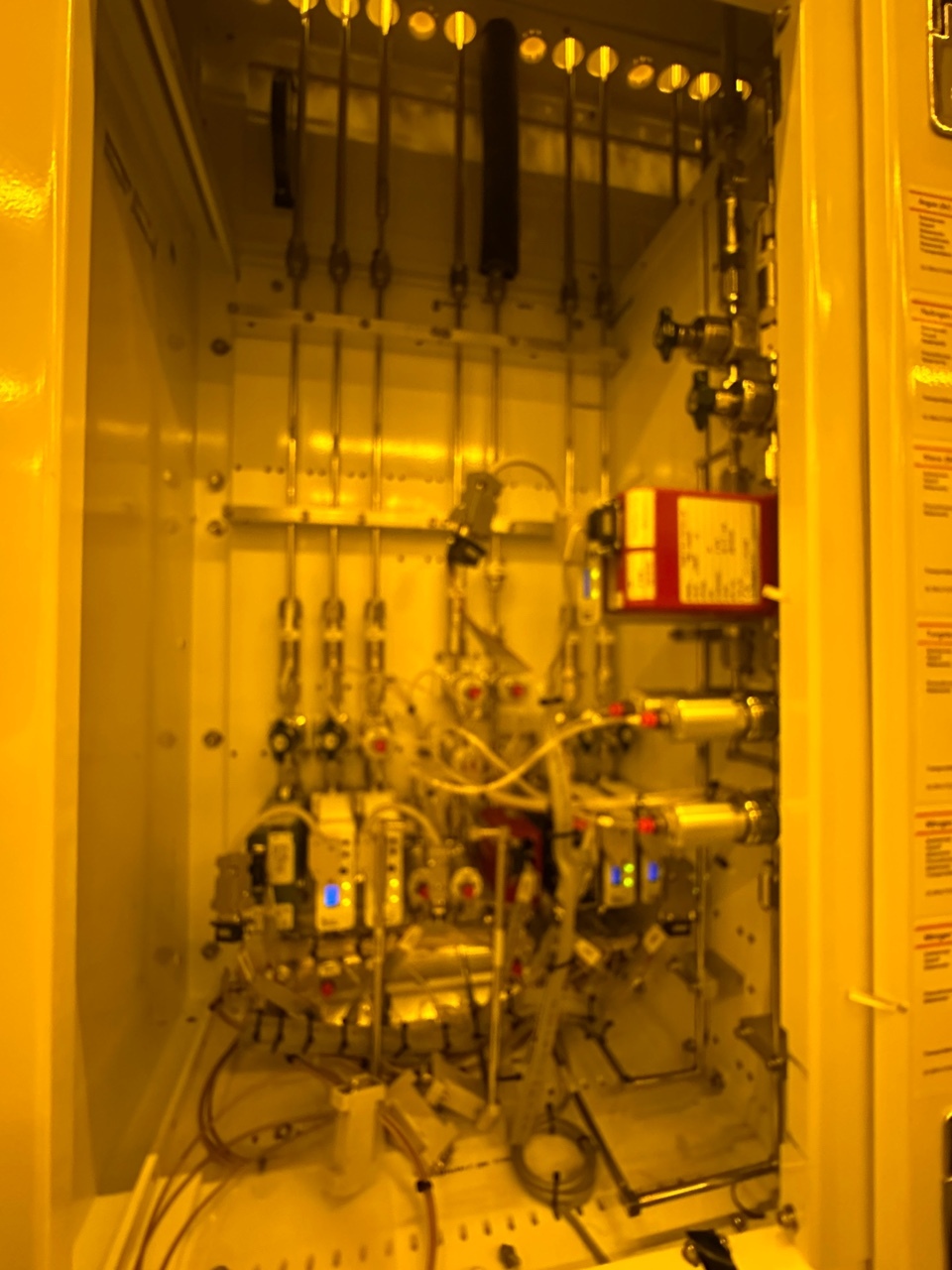 사진 사용됨 AMAT / APPLIED MATERIALS Centura MCVD 판매용