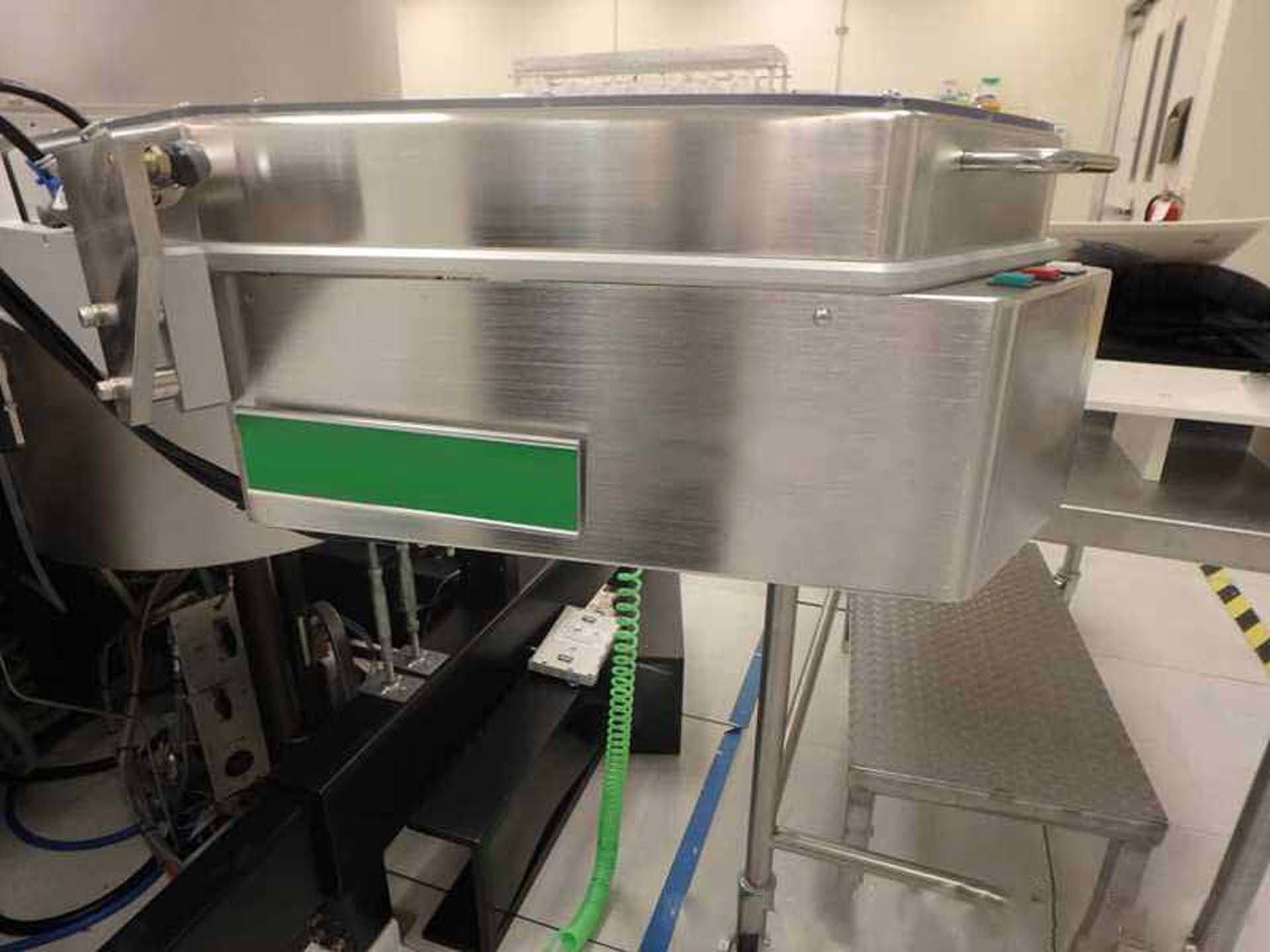 Photo Used AMAT / APPLIED MATERIALS 1600 For Sale