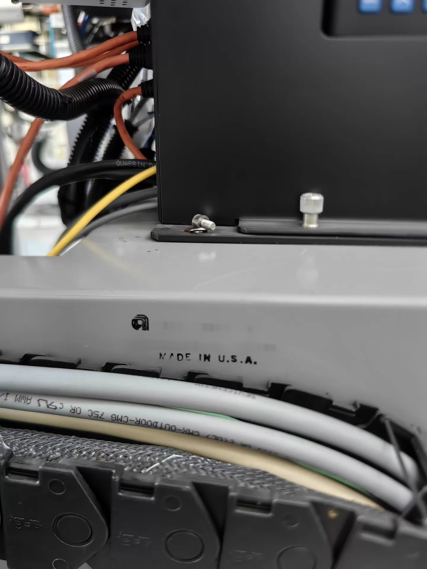 フォト（写真） 使用される AMAT / APPLIED MATERIALS Axion Chamber 販売のために
