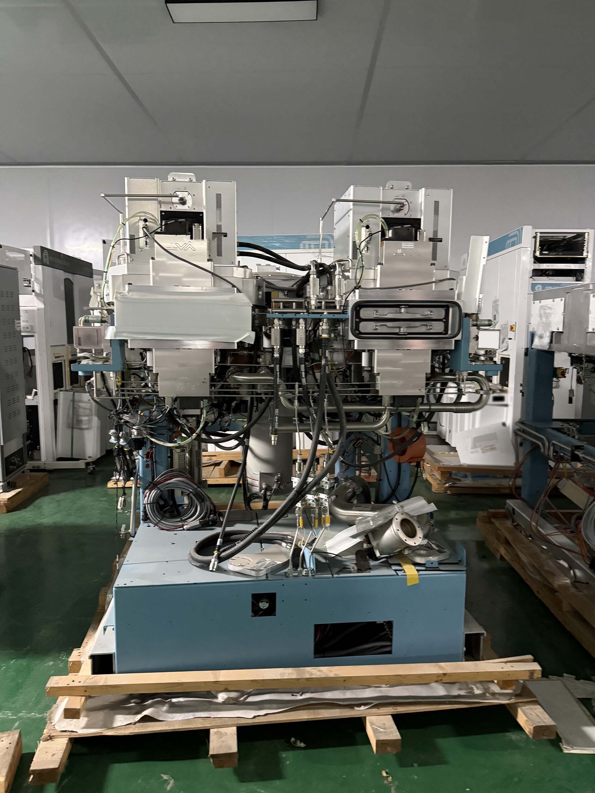 Photo Used AMAT / APPLIED MATERIALS Centris SYM3 For Sale