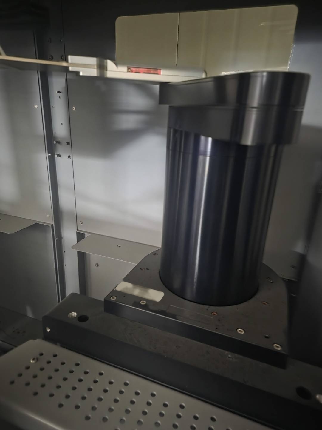 Photo Used AMAT / APPLIED MATERIALS Centura 4.0 For Sale