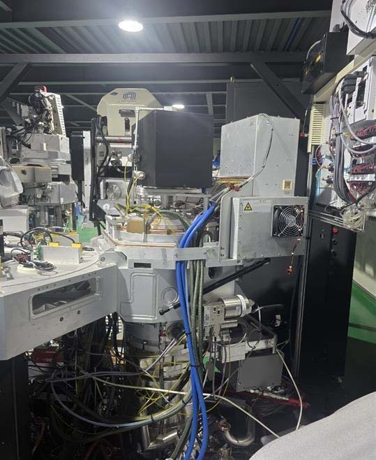 Photo Used AMAT / APPLIED MATERIALS Centura 5200 Ultima TE For Sale