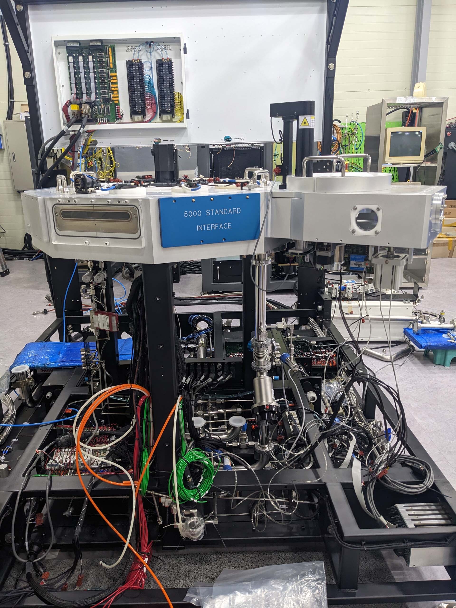 Photo Used AMAT / APPLIED MATERIALS Centura 5200 For Sale