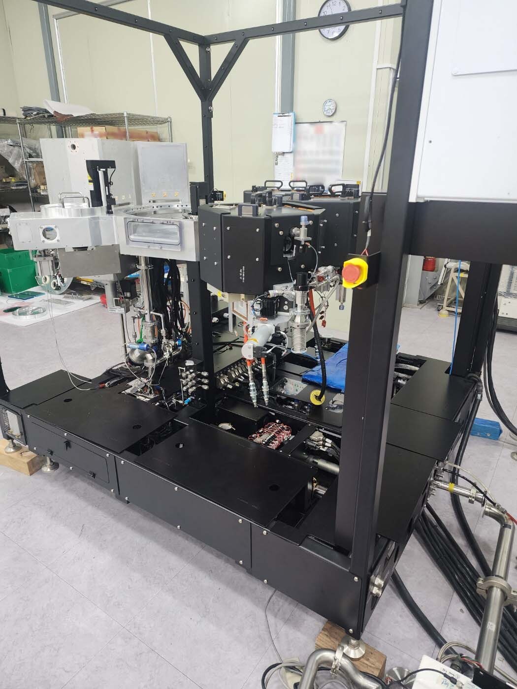 Photo Used AMAT / APPLIED MATERIALS Centura 5200 For Sale