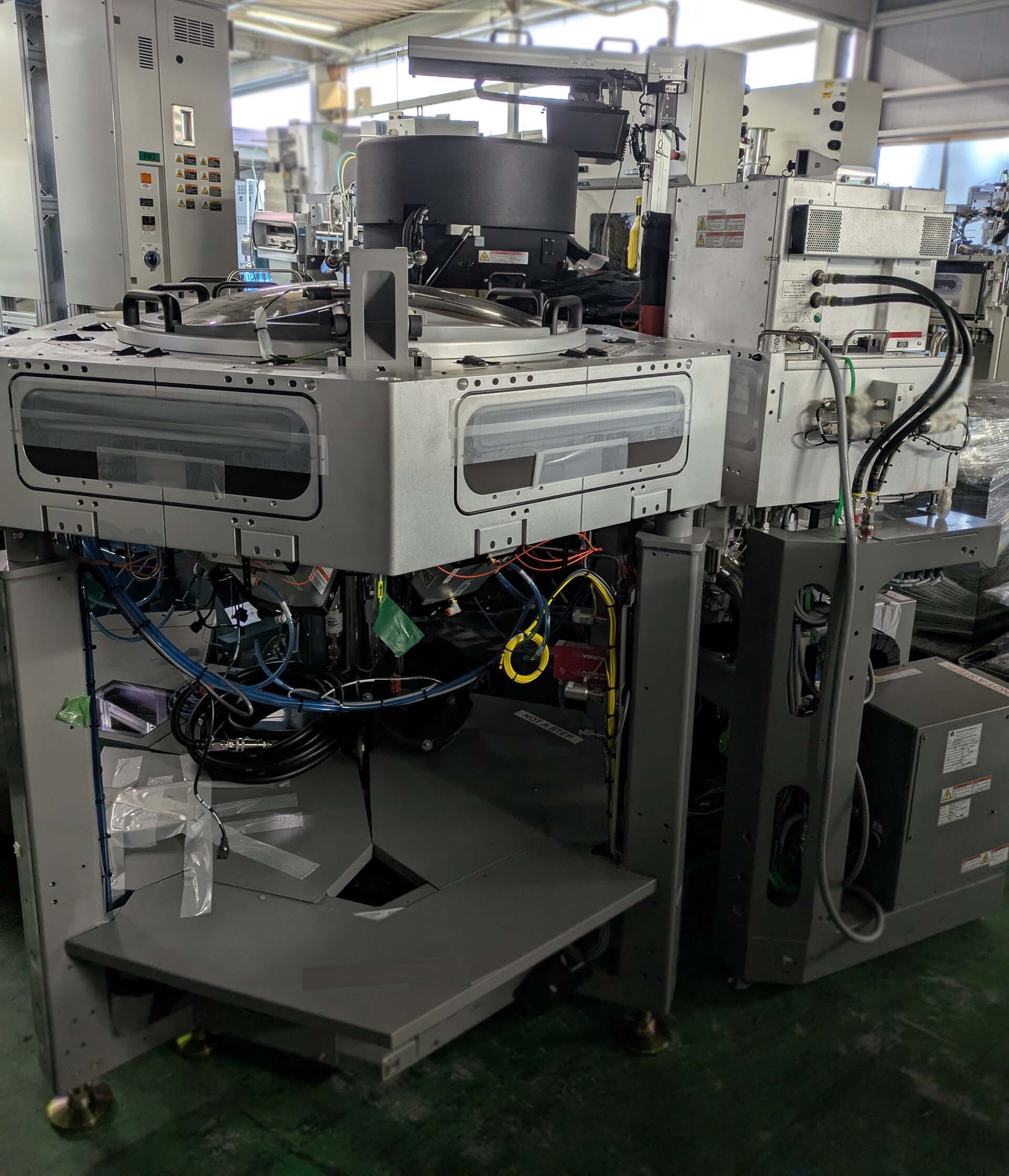 Photo Used AMAT / APPLIED MATERIALS Centura ACP For Sale