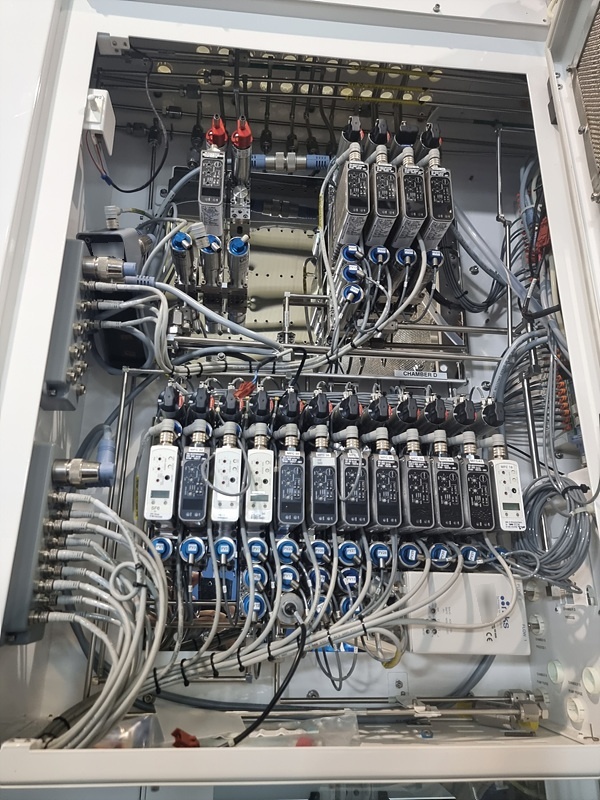 Photo Used AMAT / APPLIED MATERIALS Centura DPS G5 For Sale