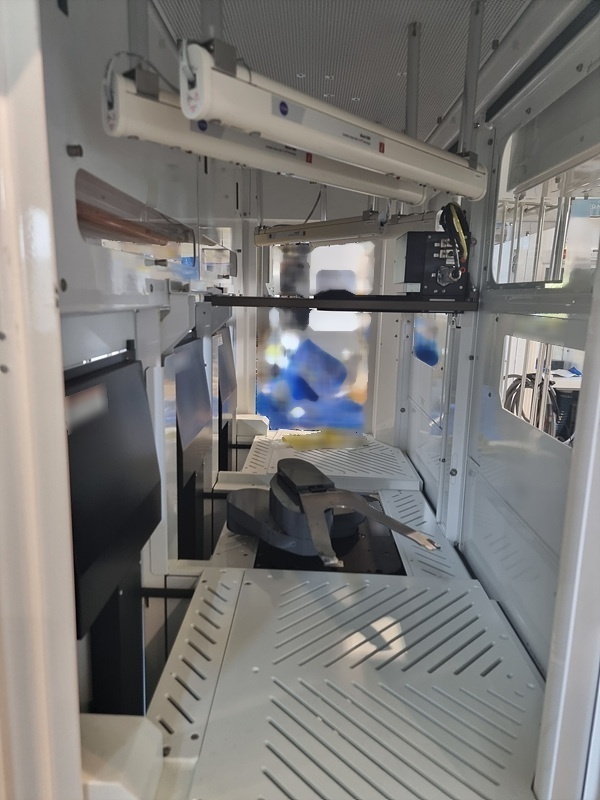 Photo Used AMAT / APPLIED MATERIALS Centura DPS G5 For Sale
