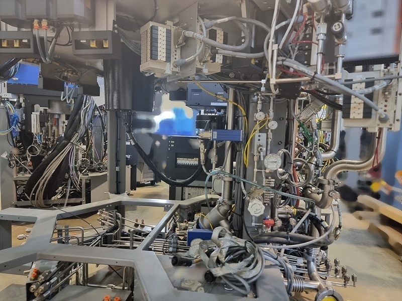 Photo Used AMAT / APPLIED MATERIALS Centura DPS G5 For Sale