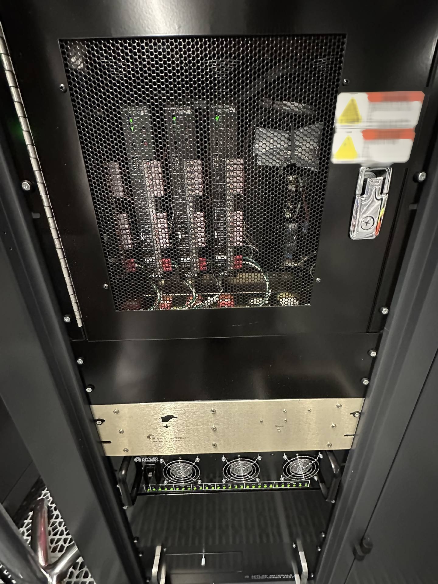 Foto Verwendet AMAT / APPLIED MATERIALS Centura II 5200 Zum Verkauf