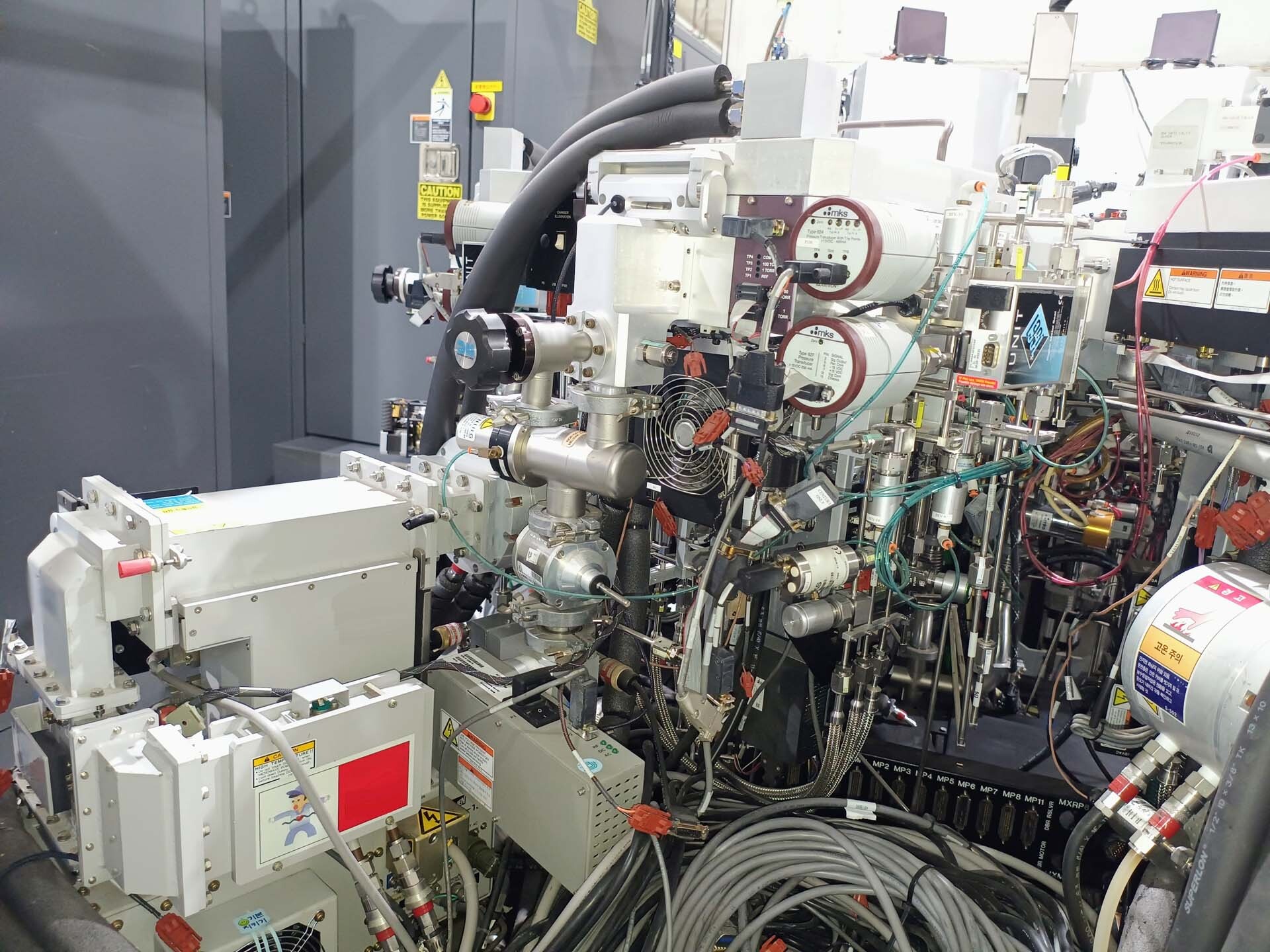 사진 사용됨 AMAT / APPLIED MATERIALS Centura MCVD 판매용