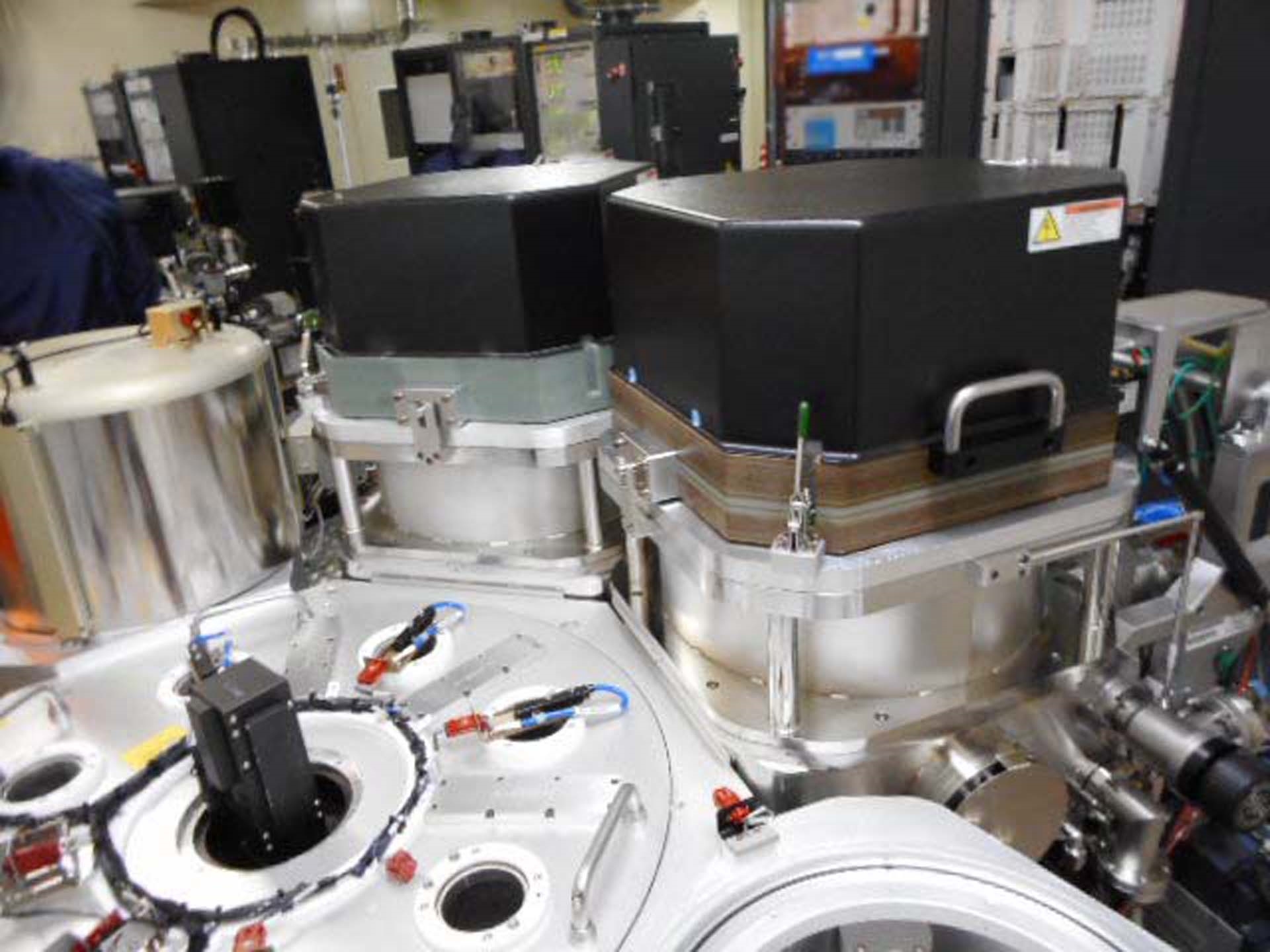 Photo Used AMAT / APPLIED MATERIALS Centura PVD For Sale