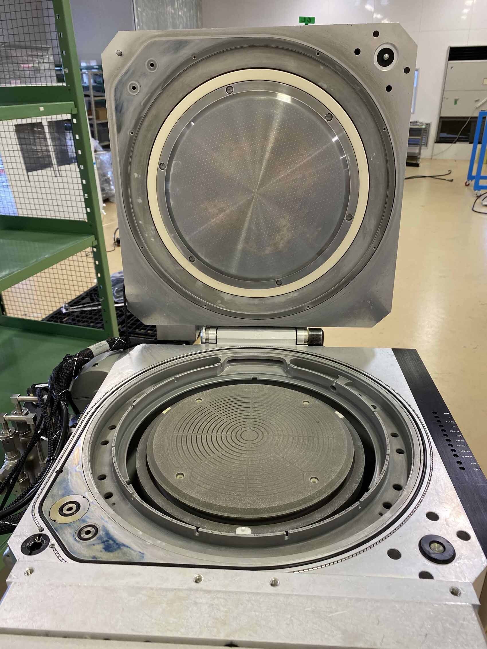 Photo Used AMAT / APPLIED MATERIALS Chambers for Centura For Sale